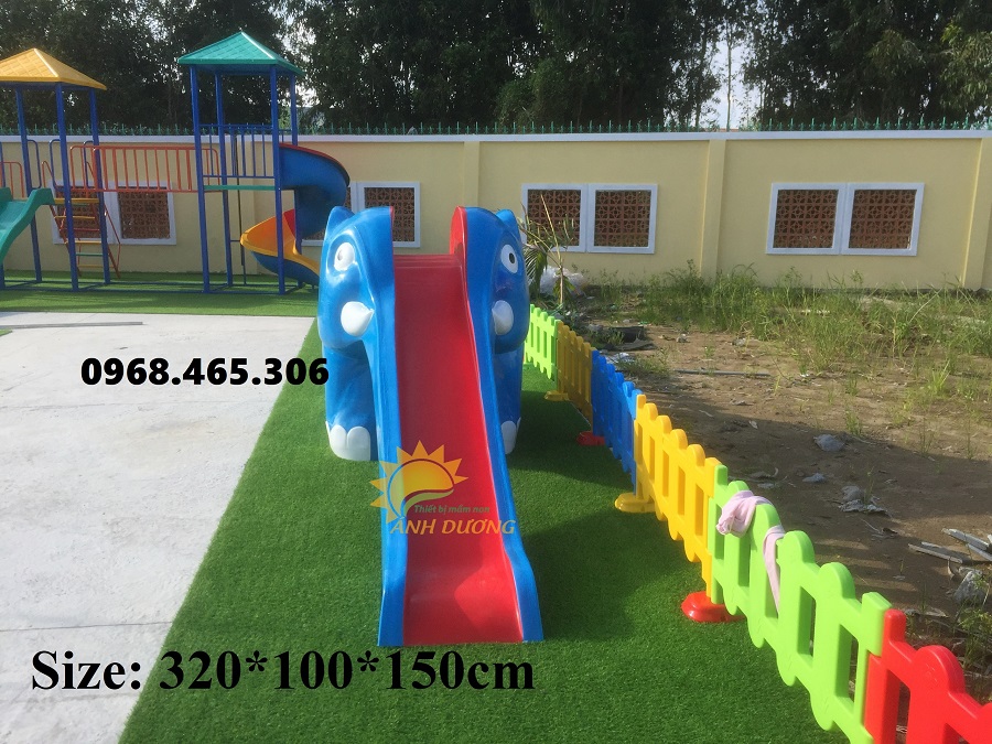 Cầu trượt con voi nhựa composite siêu bền trẻ em